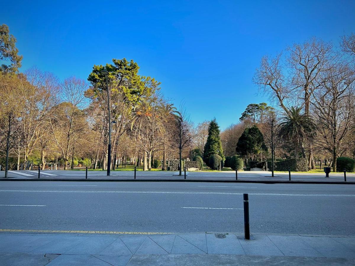 Apartamento Barrio De La Arena Gijon Bagian luar foto